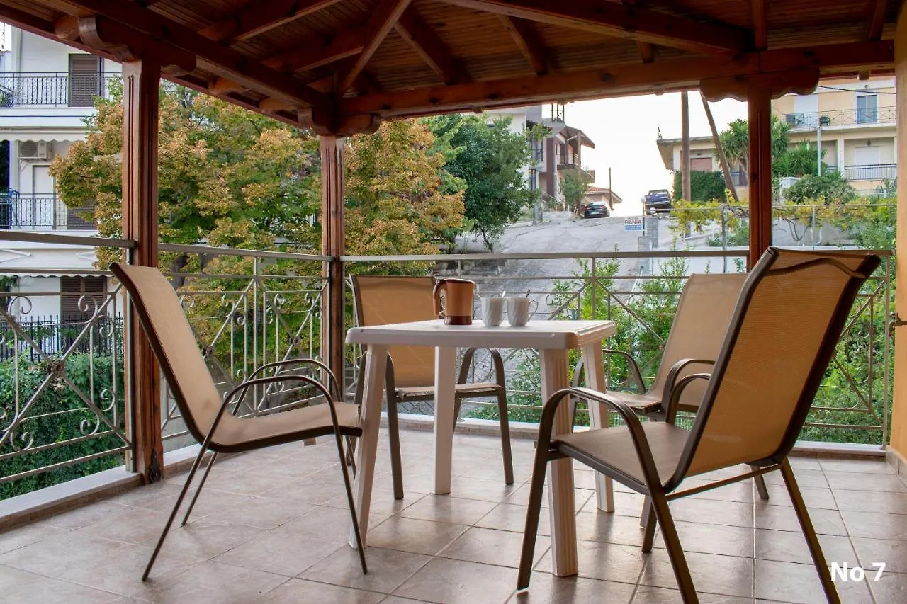Sofias Studios East Home Апартаменты